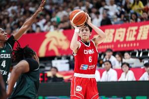 攻防转换成关键！中国女篮如何凭三人锁定胜局？