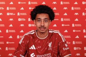青春对决，利物浦新星恩盖桑挑战英超豪门！